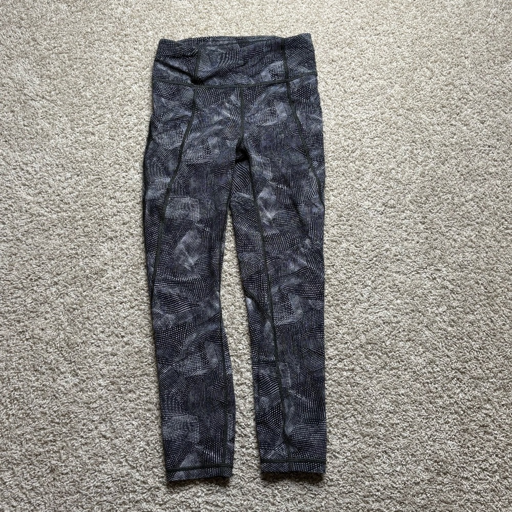 Lululemon Time To Sweat Crop 23"